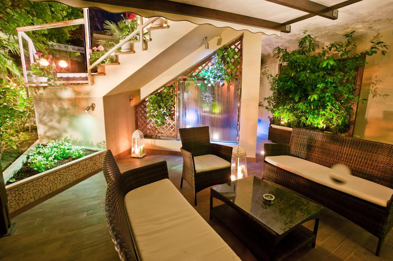 California Pastry Hotel Cervia Exterior photo